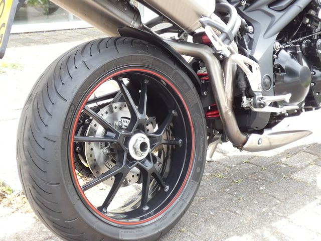 triumph - speed-triple-1050-abs