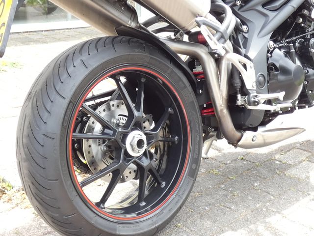 triumph - speed-triple-1050-abs