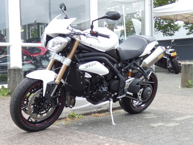 triumph - speed-triple-1050-abs