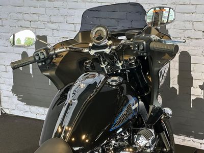 HARLEY-DAVIDSON LOW RIDER ST FXLRST – foto 4