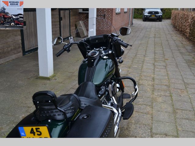 harley-davidson - heritage-softail-classic-114-flstc