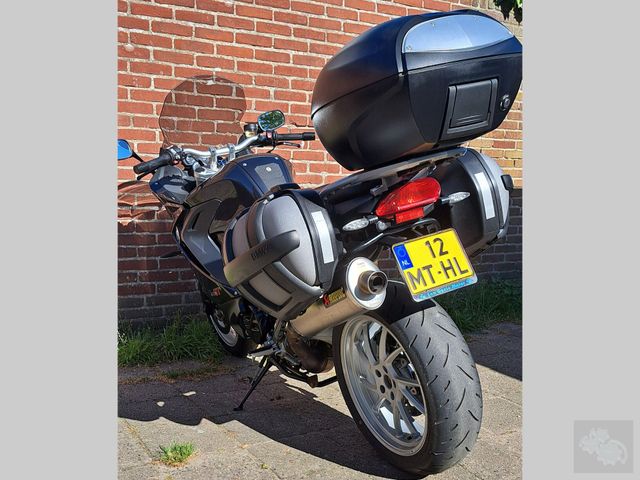 bmw - f-800-gt
