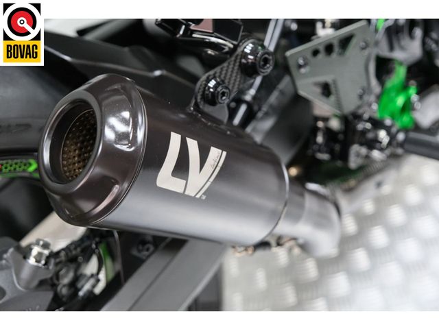 kawasaki - z900
