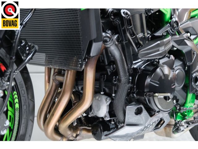 kawasaki - z900
