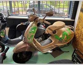Vespa 946 Dragon 125 2025 nieuw