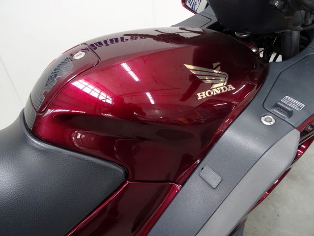 honda - st-1100-pan-european-abs-tcs