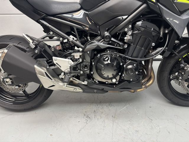 kawasaki - z900