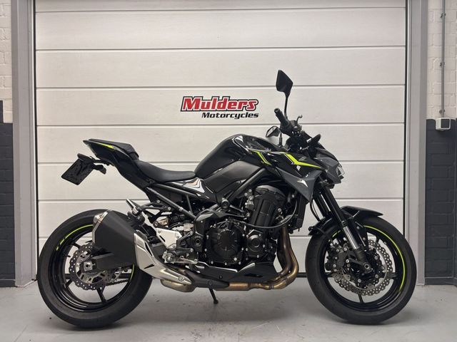 kawasaki - z900