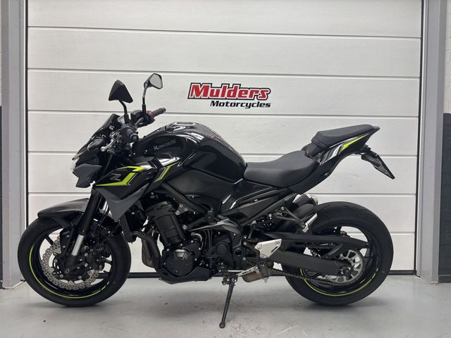 kawasaki - z900