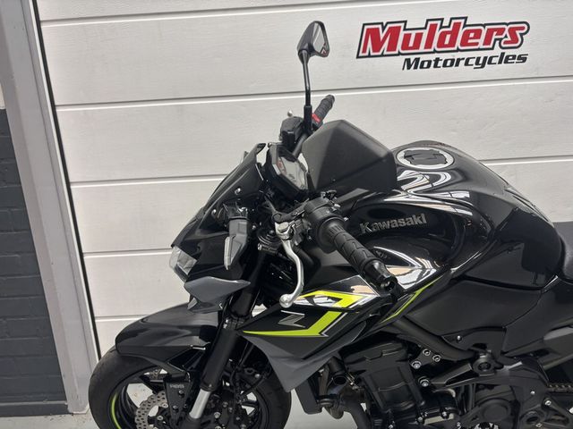 kawasaki - z900