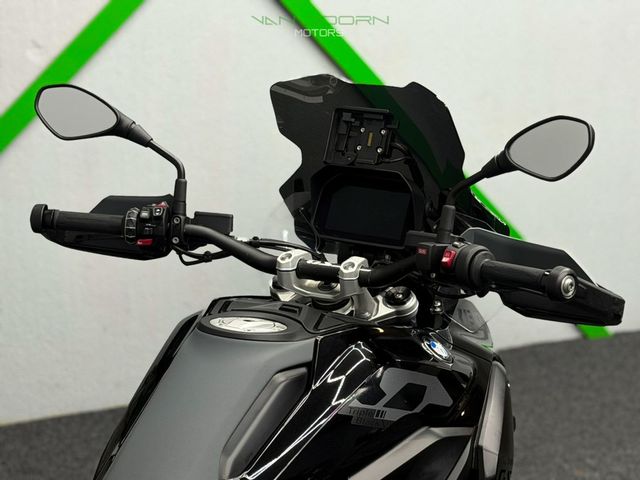 bmw - r-1300-gs-triple-black