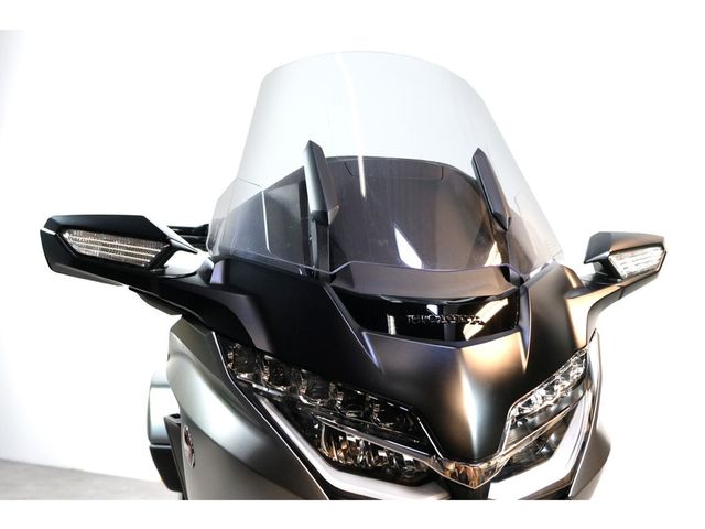 honda - gl-1800-goldwing-bagger-dct