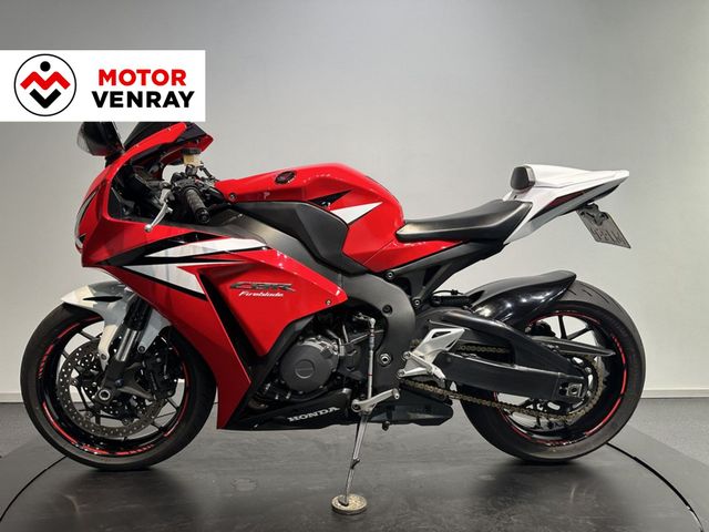 honda - cbr-1000-rr-fireblade