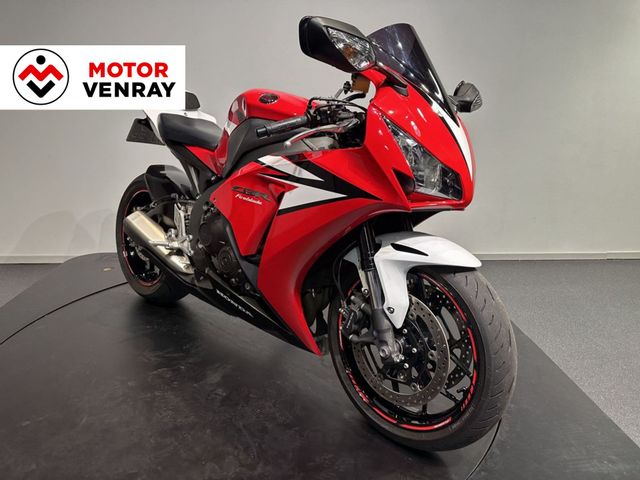 honda - cbr-1000-rr-fireblade