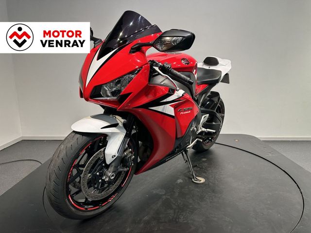 honda - cbr-1000-rr-fireblade