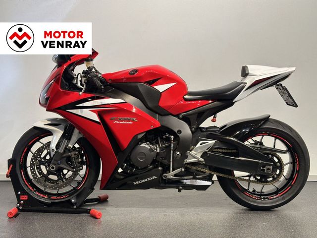honda - cbr-1000-rr-fireblade