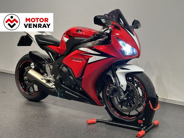 honda - cbr-1000-rr-fireblade