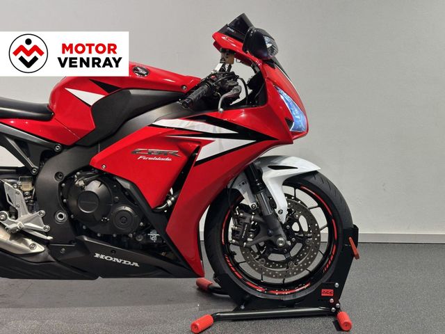 honda - cbr-1000-rr-fireblade
