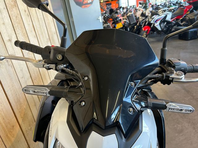 kawasaki - z900