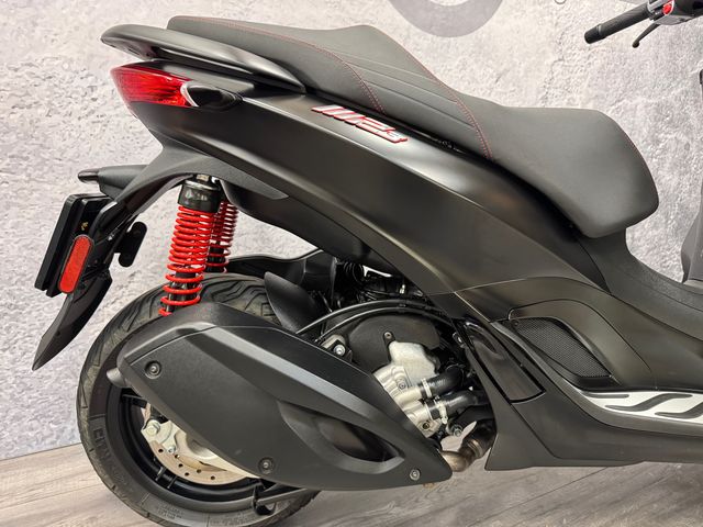 piaggio - mp3-300-hpe-sport