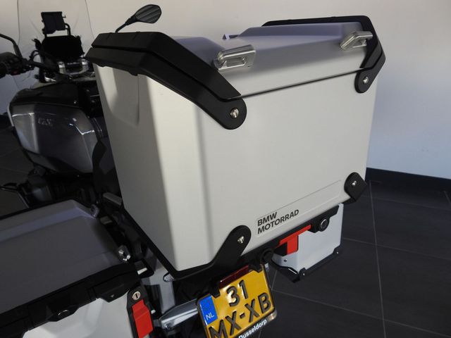 bmw - r-1300-gs-adventure