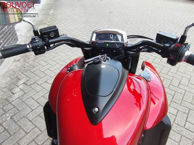 honda - f6-c-gl-1800-valkyrie