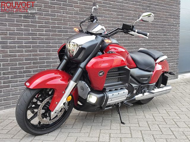 honda - f6-c-gl-1800-valkyrie