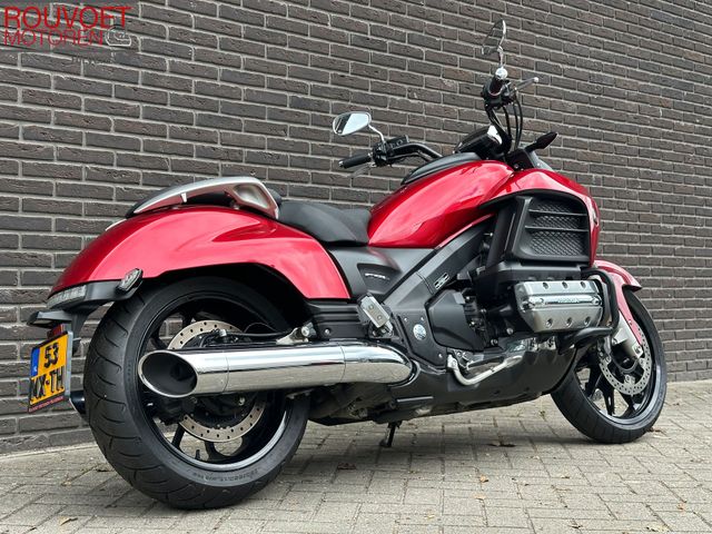 honda - f6-c-gl-1800-valkyrie