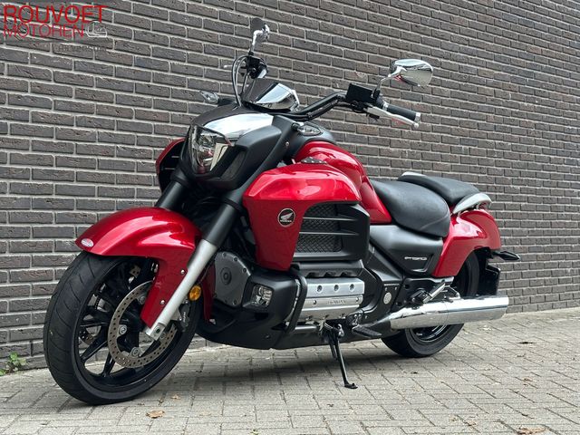 honda - f6-c-gl-1800-valkyrie