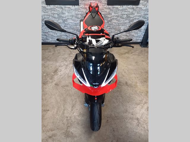 aprilia - tuono--v4-1100-factory