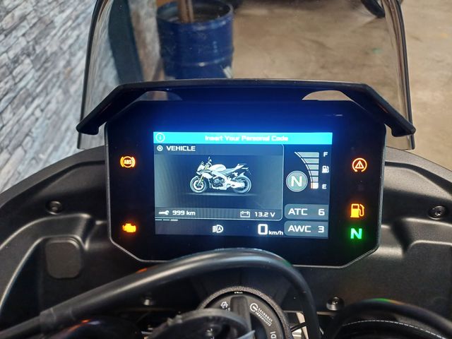 aprilia - tuono--v4-1100-factory