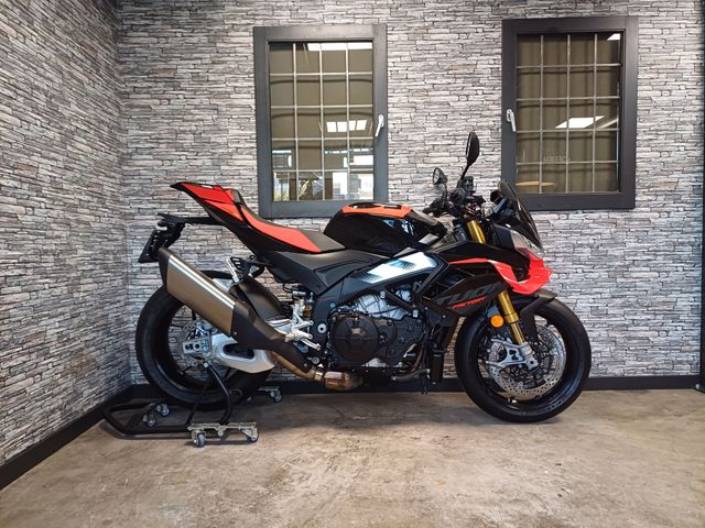 aprilia - tuono--v4-1100-factory
