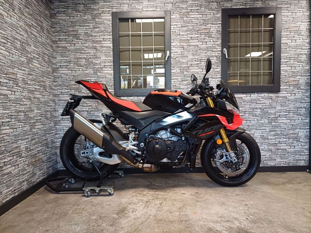 aprilia - tuono--v4-1100-factory