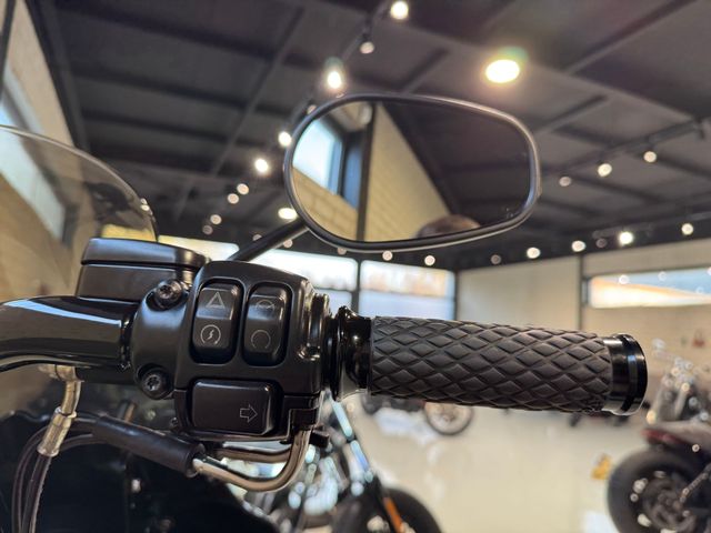 harley-davidson - street-bob-fxdb