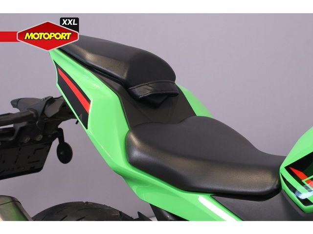 kawasaki - ninja-zx-4rr