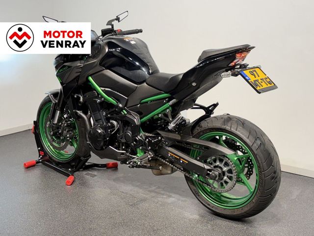 kawasaki - z900