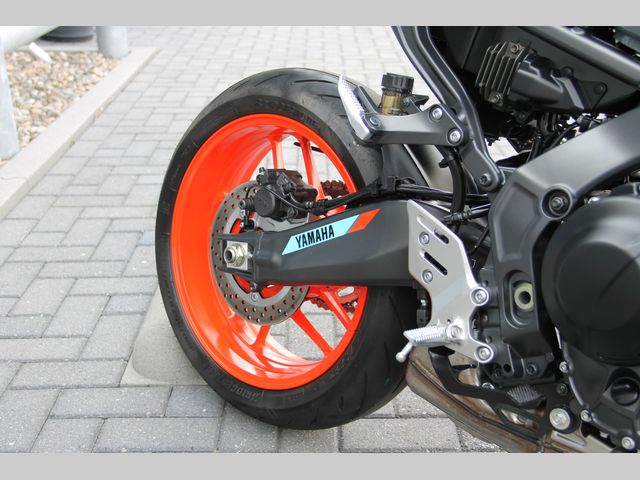 yamaha - mt-09-abs