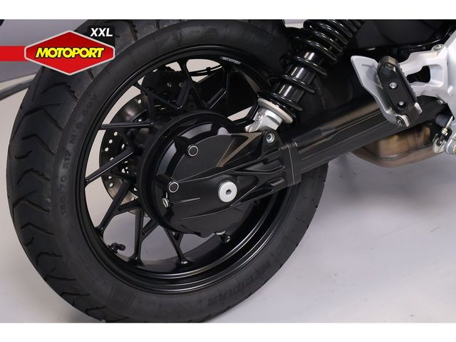 moto-guzzi - v-85-strada