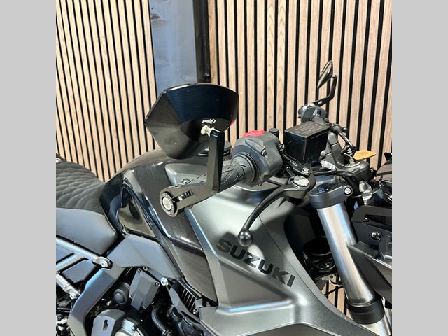 suzuki - gsx-8s