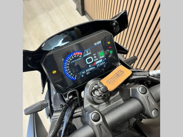 suzuki - gsx-8s