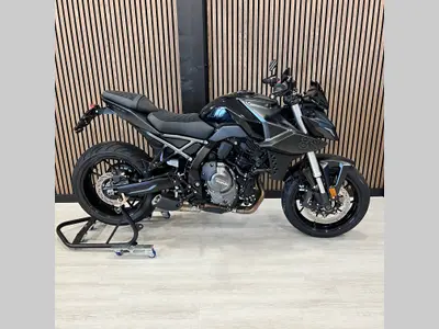 SUZUKI GSX-8S – foto 2