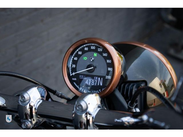 bmw - r-18