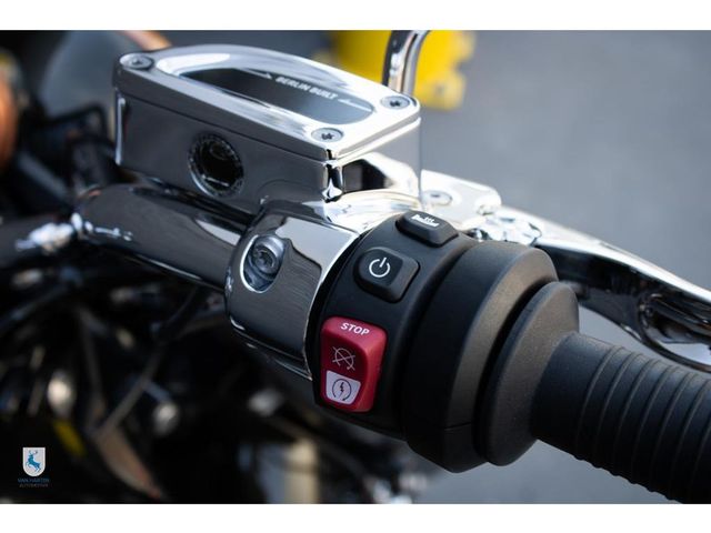 bmw - r-18