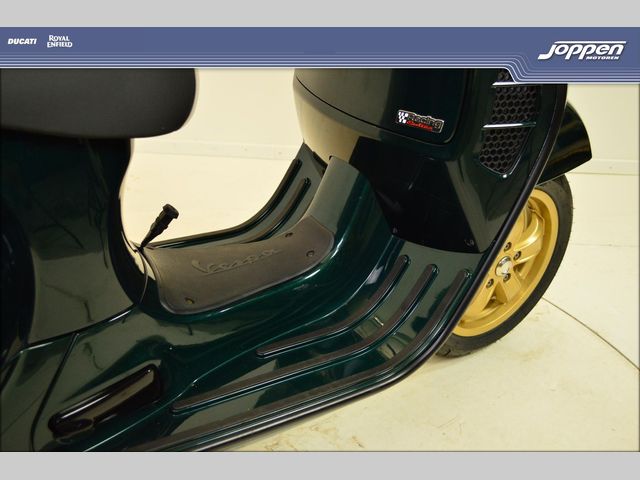 vespa - gts-300