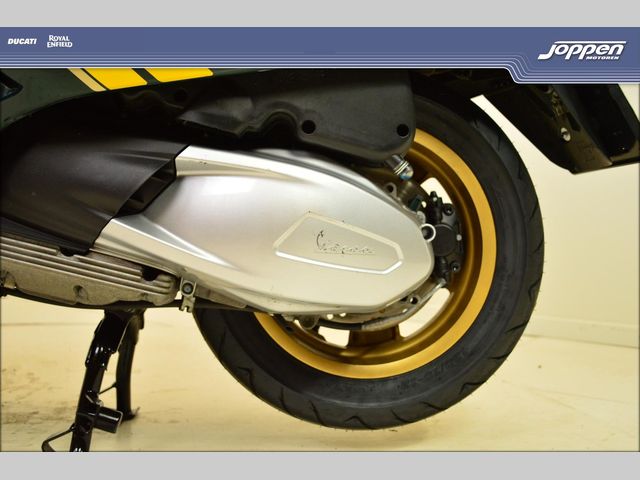 vespa - gts-300
