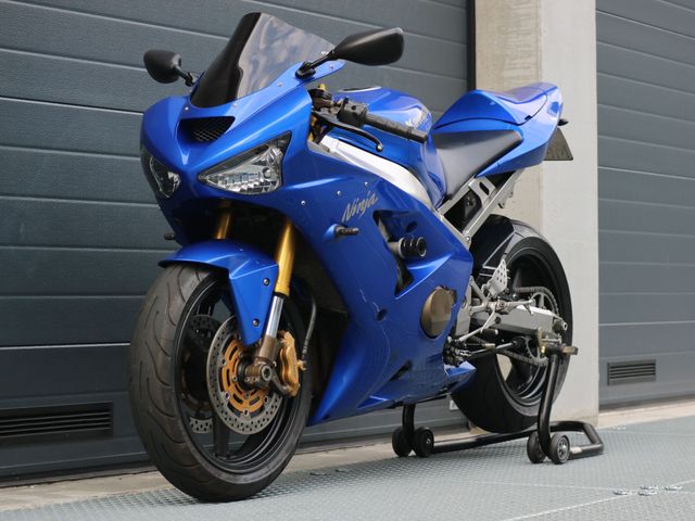 kawasaki - ninja-zx-6r