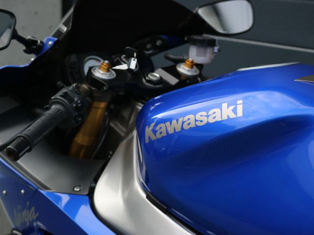 kawasaki - ninja-zx-6r