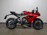 TRIUMPH DAYTONA 660