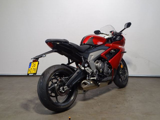 triumph - daytona-660