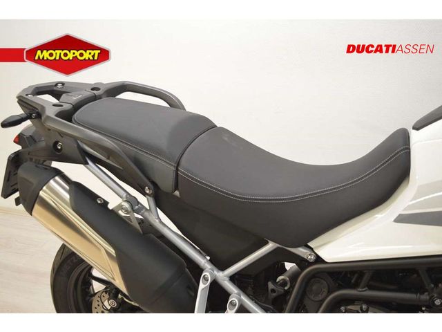 triumph - tiger-900-gt